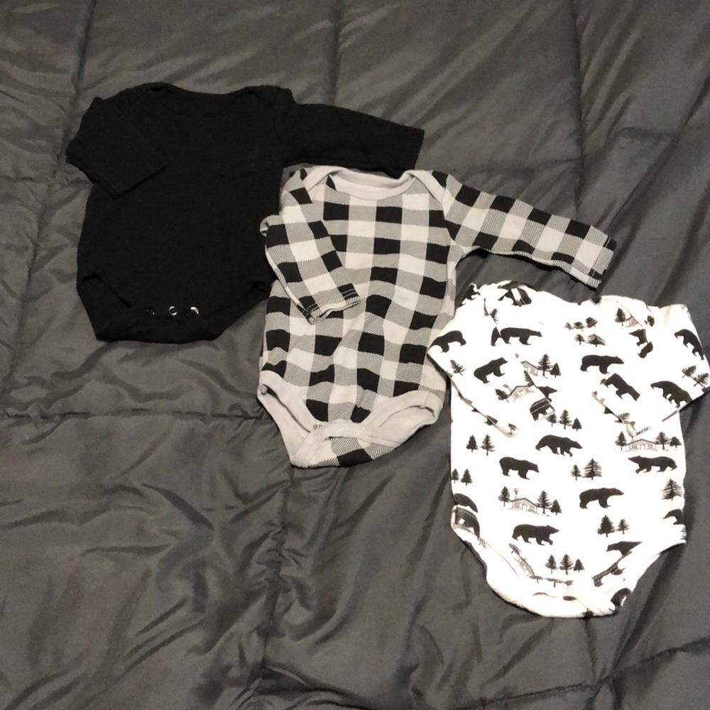 Set of 3 Long Sleeve Winter Onesies 0-3M